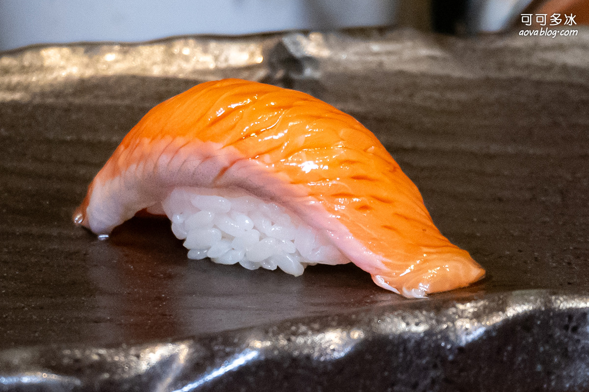 觀醬手壽司無菜單料理鮭魚握壽司