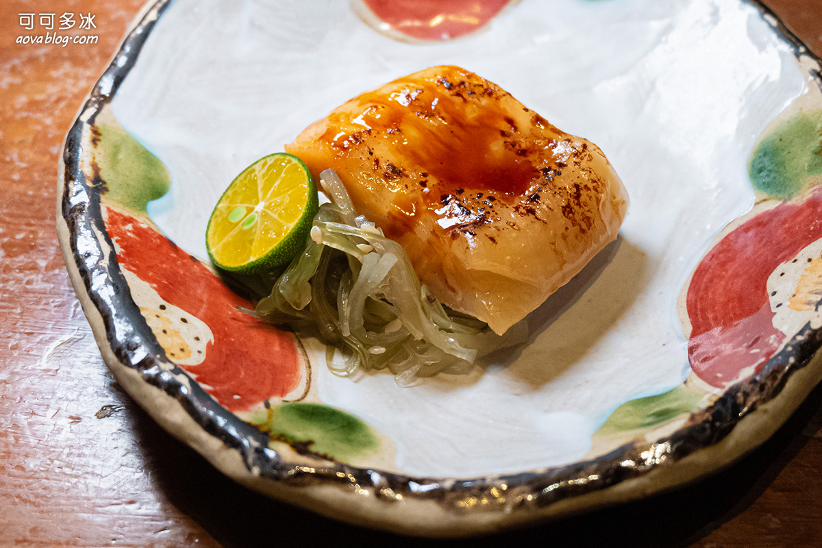 觀醬手壽司無菜單料理烤鮭魚肚
